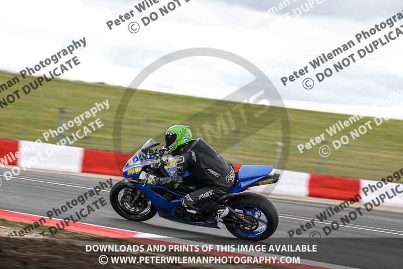 cadwell no limits trackday;cadwell park;cadwell park photographs;cadwell trackday photographs;enduro digital images;event digital images;eventdigitalimages;navarra;no limits trackdays;peter wileman photography;racing digital images;trackday digital images;trackday photos